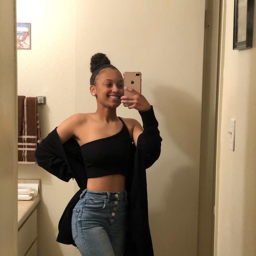 Meet your Posher, Ashanti